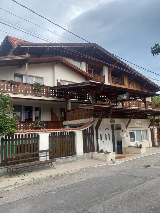 Family Hotel Zdravets Sofia Exterior foto